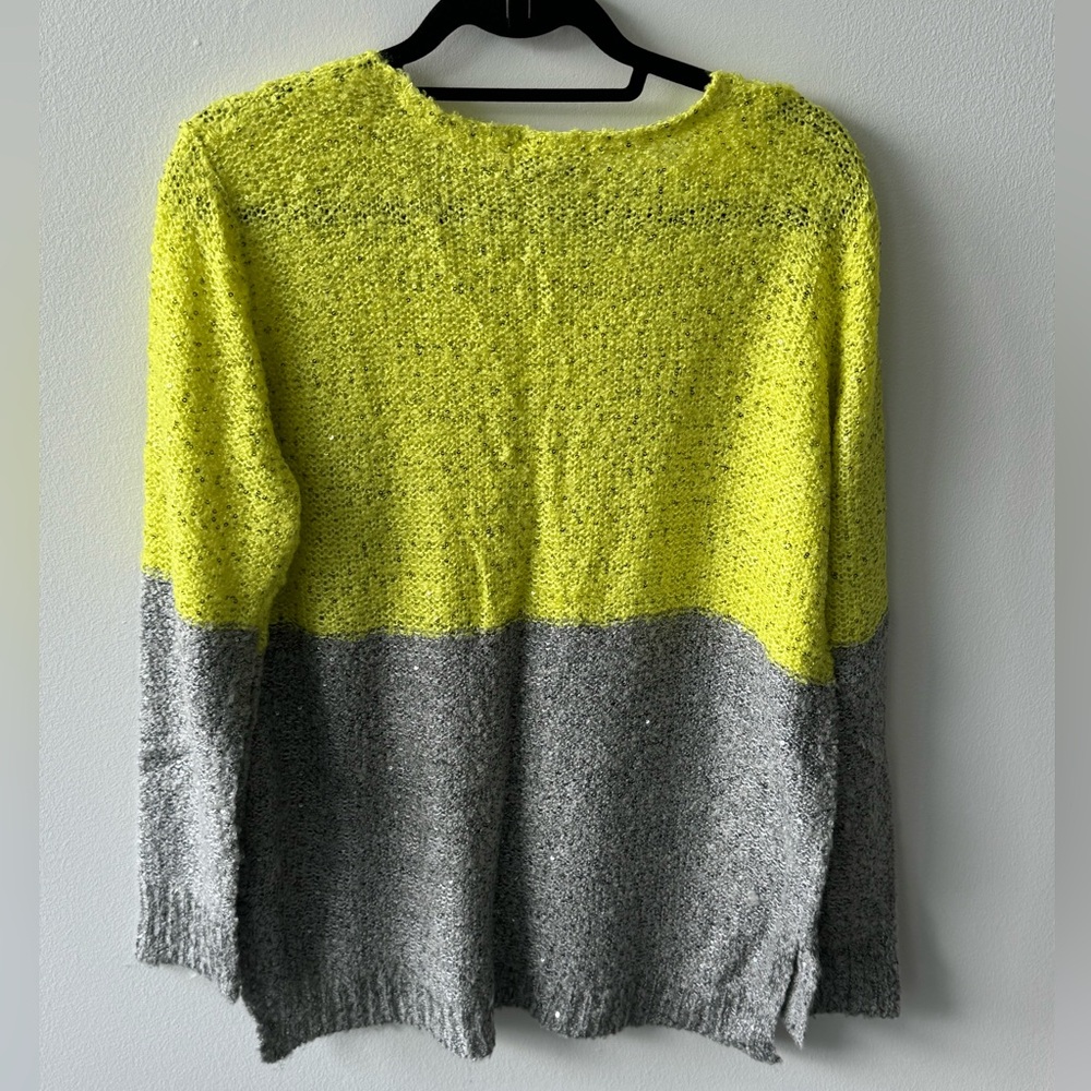 Color-block Sequined Sweater - Picture 6 of 6